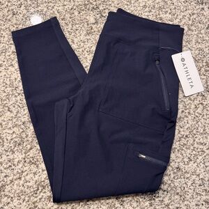 Athleta Headlands Hybrid Navy Cargo Tight Size 14